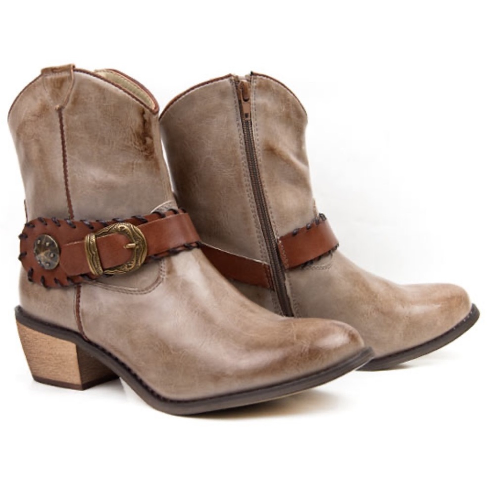 Women’s Roper Short Boots Size 8.5